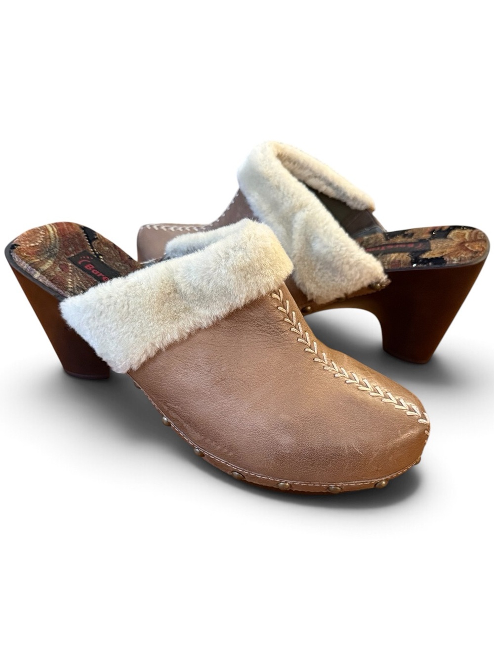 Baretraps Addison Brown Faux Shearling Lined Clog Mules Studded Heels 9.5M
